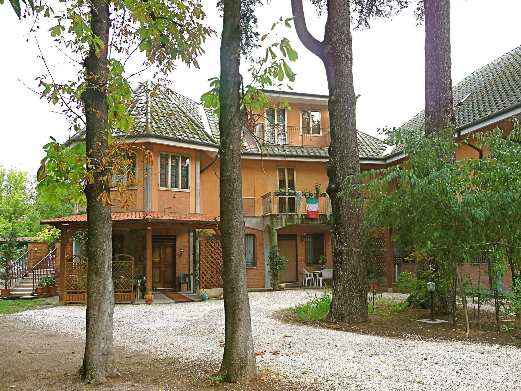 Al Parco Bed & Breakfast Curtatone Exterior photo